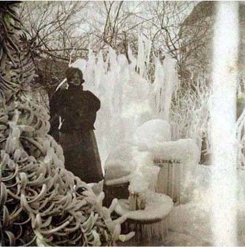 1899 Frozen Fountain